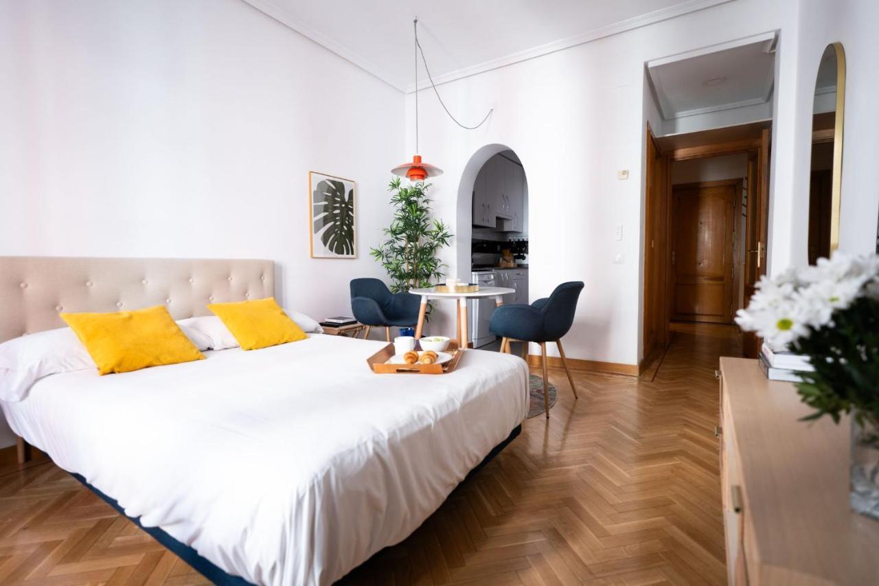 Estudio Calle Del Barquillo Madrid Luaran gambar