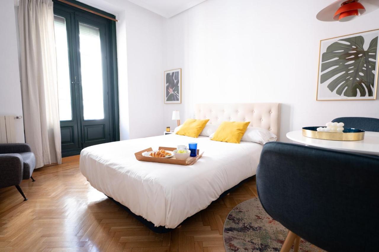 Estudio Calle Del Barquillo Madrid Luaran gambar