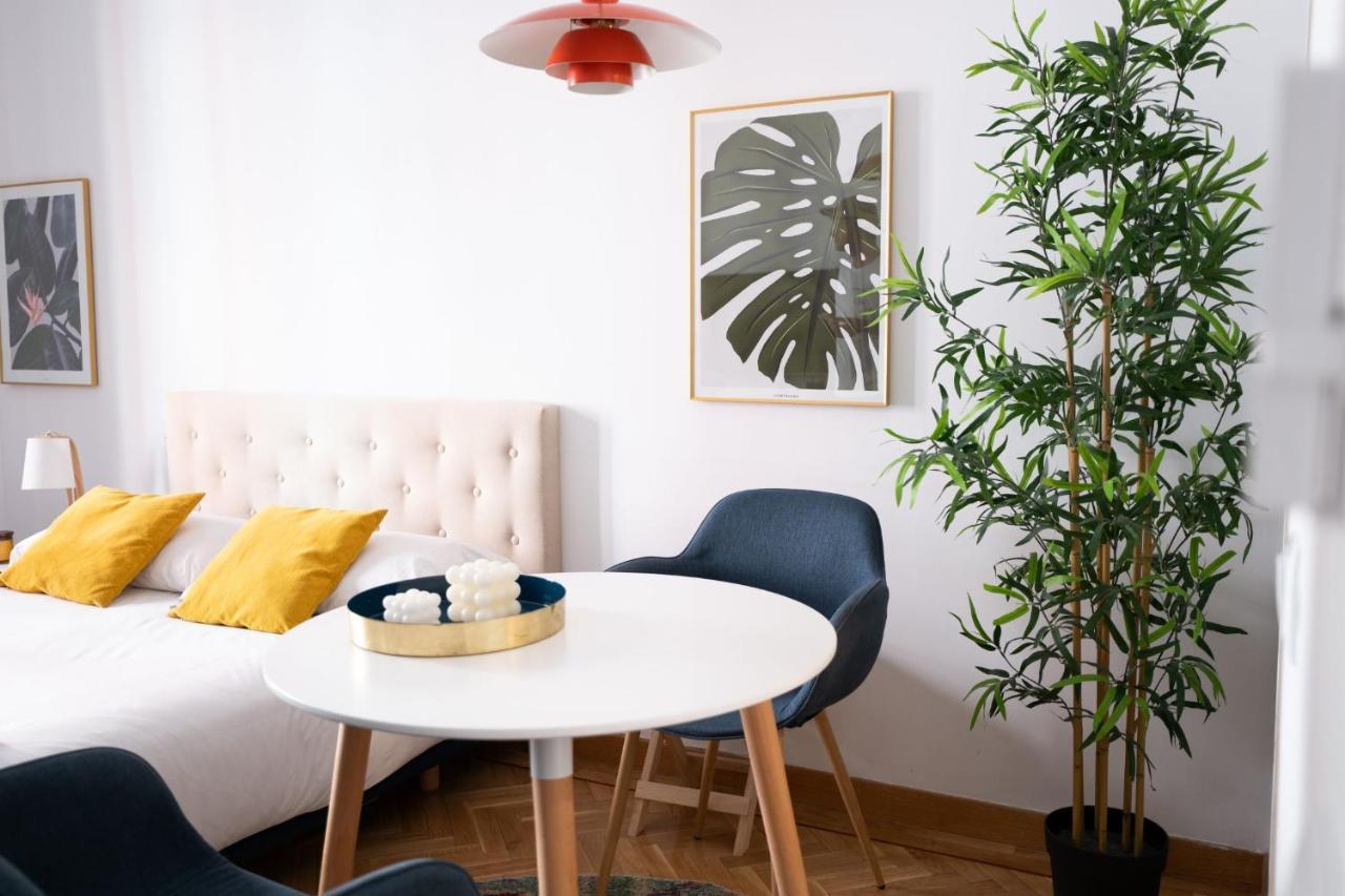 Estudio Calle Del Barquillo Madrid Luaran gambar